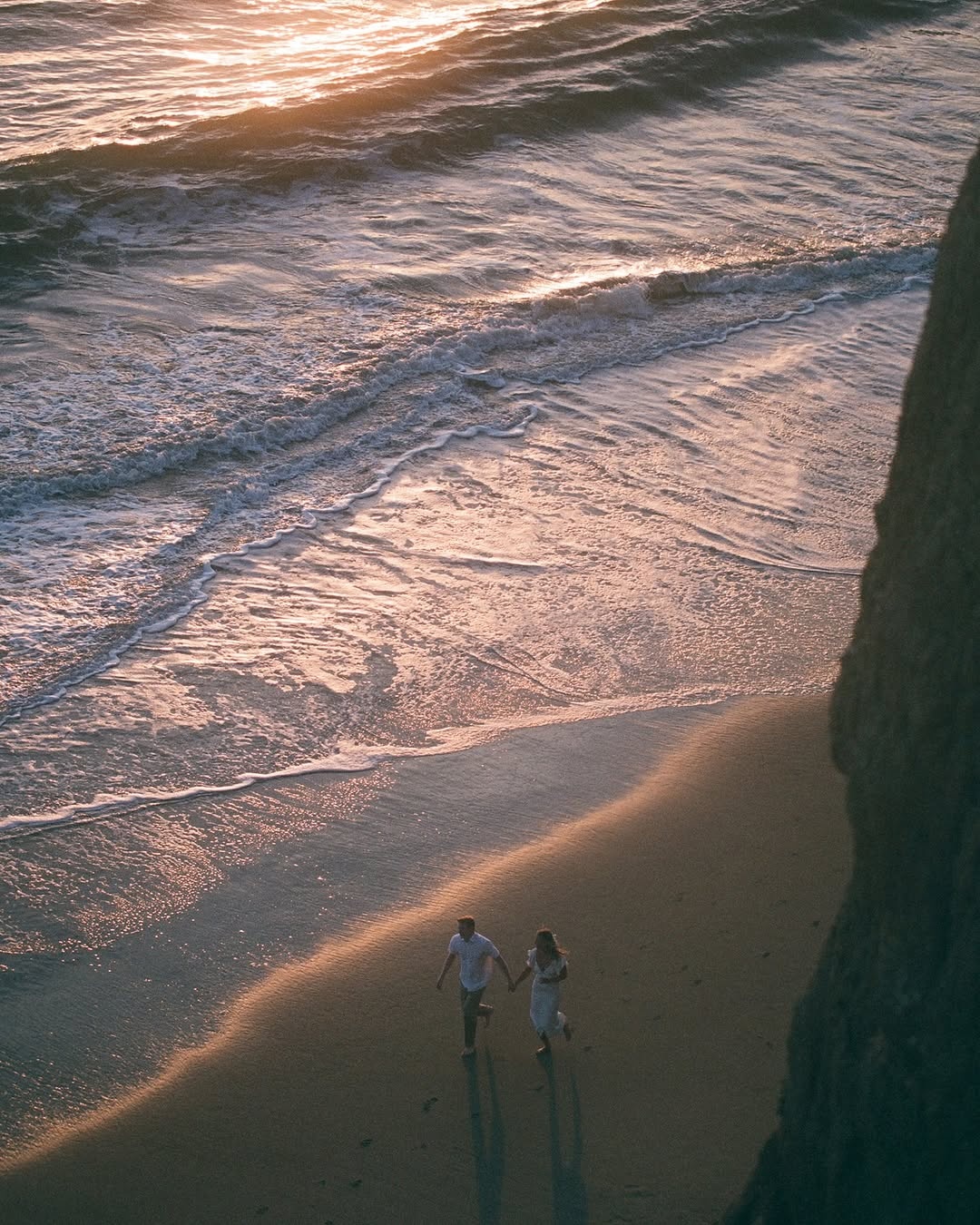 The moments that you never know 🎞️

📸 Canon EOS3
🎞️ #fujifilmsuperiapremium400 
📍#halfmoonbay 

#filmphotography #filmisnotdead #shotonfilm #baeareafilm #canonfilmcamera #canonfilmphotography #35mm #leicam6 #earthminimal #simplyfilmmag #ishootfujifilm #ishootfilm #shootfilmmag #loadfilm #photocinematica #magazine35mm #stademagazine #filmphotography #filmtweakers #shootitwithfilm #thefilmsorority #filmforall #shootfilmstaybroke