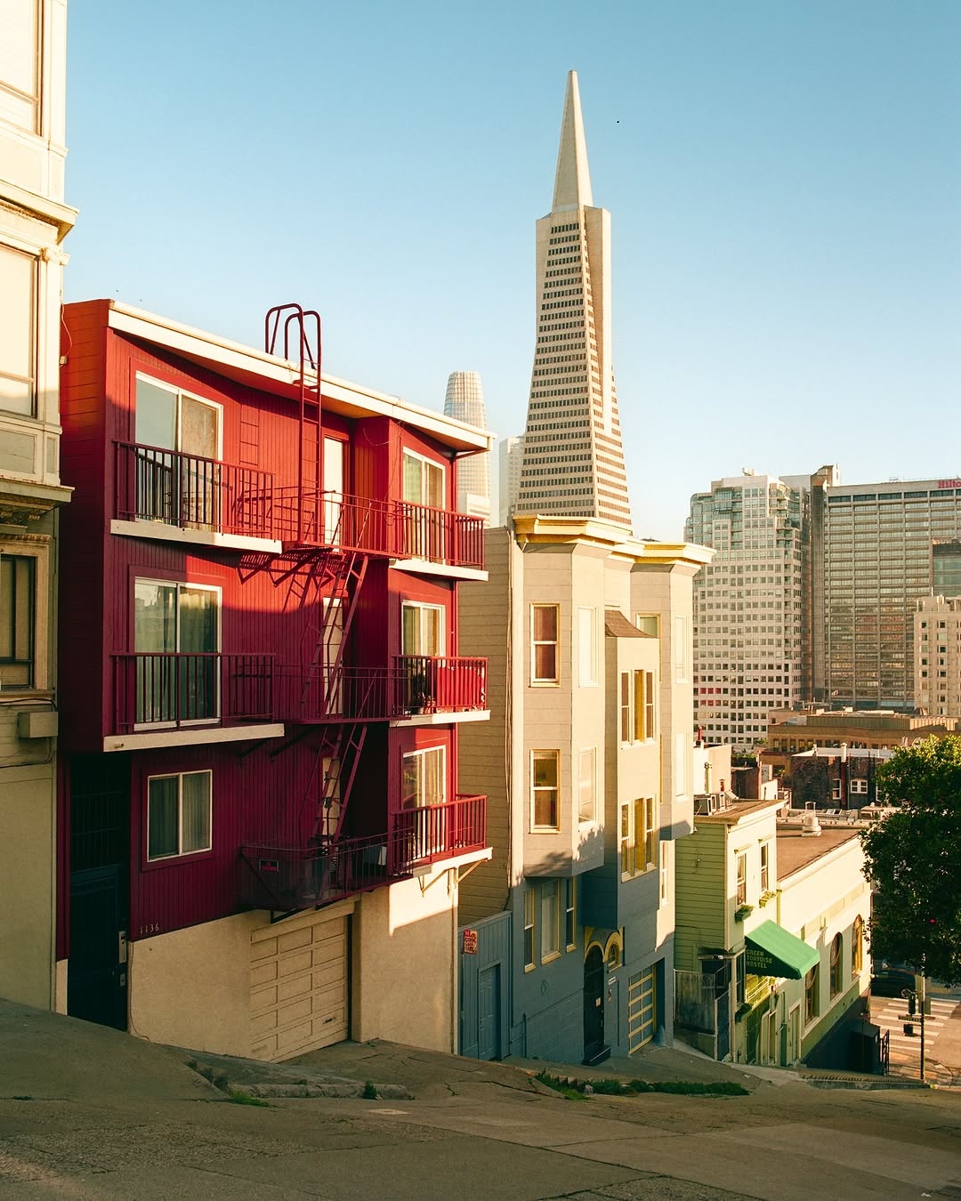Moments of Gold in SF 🎞️

📸 #hasselblad500cm
🎞️ #gold200 
🧪 #nicefilmclub 
#shootfilmmag #loadfilm #photocinematica #magazine35mm #stademagazine #filmphotography #filmtweakers #shootitwithfilm #thefilmsorority #filmforall #shootfilmstaybroke #shootfilmmag #loadfilm #photocinematica #magazine35mm
#stademagazine #filmphotography #filmtweakers#shootitwithfilm #thefilmsorority #filmforall#shootfilmstaybroke #kodak #kodakprofessional #earthandfilm