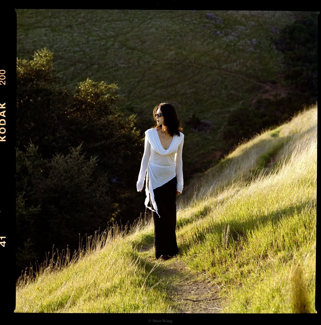 Moments of Gold 🎞️

📸 #hasselblad205tcc 
🎞️ #gold200 
#shootfilmmag #loadfilm #photocinematica #magazine35mm #stademagazine #filmphotography #filmtweakers #shootitwithfilm #thefilmsorority #filmforall #shootfilmstaybroke #shootfilmmag #loadfilm #photocinematica #magazine35mm
#stademagazine #filmphotography #filmtweakers#shootitwithfilm #thefilmsorority #filmforall#shootfilmstaybroke #kodak #kodakprofessional #earthandfilm