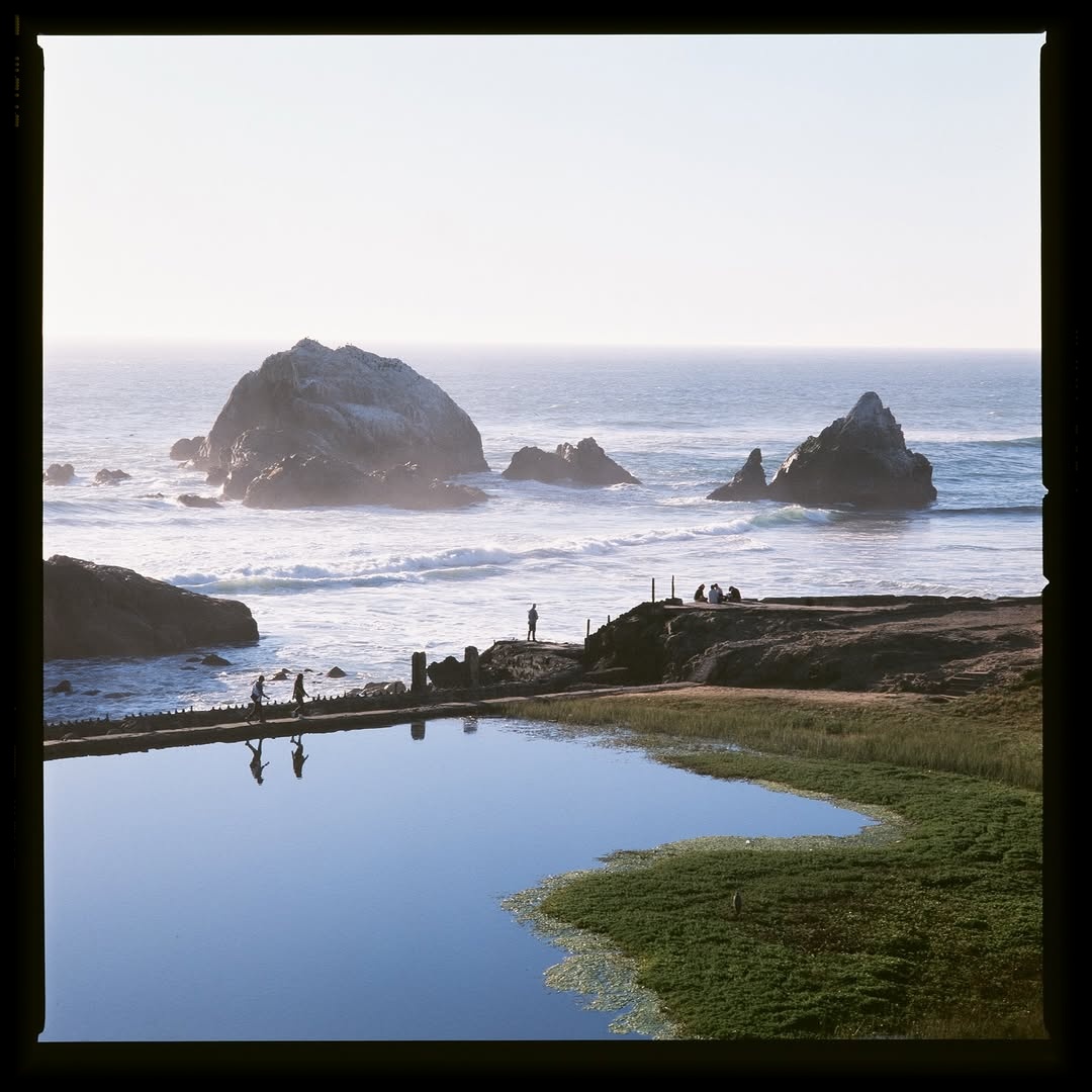 A Love Letter to Expired Slide Film: Shot on 2005 Provia 400F, Developed in 2025

I once shot a roll of expired Provia 400F and was amazed by the results—it lingered in my mind ever since. So when I stumbled upon three boxes of 2005 expired 400F, I couldn’t resist. I was anxious though—expired slide film can easily shift in color.

But after developing them myself in E6, I was stunned. The tones, the clarity, the way it captured the light—everything surpassed my expectations.

High-speed slide film like this is no longer being made. It’s such a loss. I envy the era when photographers had access to all kinds of film. Back then, I wasn’t drawn to it. Now, I wish I could go back.

📸 #hasselblad205tcc 
🎞️ #provia400f EI 200
📍#sanfrancisco 
#shootfilmmag #loadfilm #photocinematica #magazine35mm #stademagazine #filmphotography #filmtweakers #shootitwithfilm #thefilmsorority #filmforall #shootfilmstaybroke#photocinematica #magazine35mm #fujifilm #fujifilmphotography #fujifilmglobal #fujiprovia #fujiprovia100f #provia #provia100f