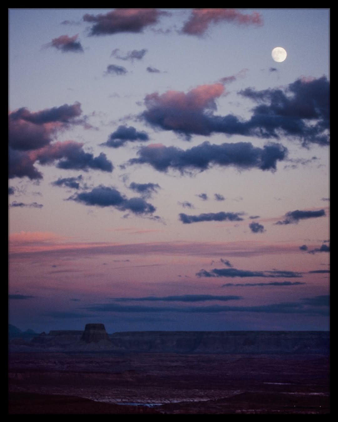 A cinematic moment where the sky turns into poetry 🎞️

📸 #EOS3
🎞️ #provia400f 
📍#utah 

#shootfilmmag #loadfilm #photocinematica #magazine35mm #stademagazine #filmphotography #filmtweakers #shootitwithfilm #thefilmsorority #filmforall #shootfilmstaybroke #shootfilmmag #loadfilm #photocinematica #magazine35mm
#stademagazine #filmphotography #filmtweakers#shootitwithfilm #thefilmsorority #filmforall#shootfilmstaybroke #whimsifilm