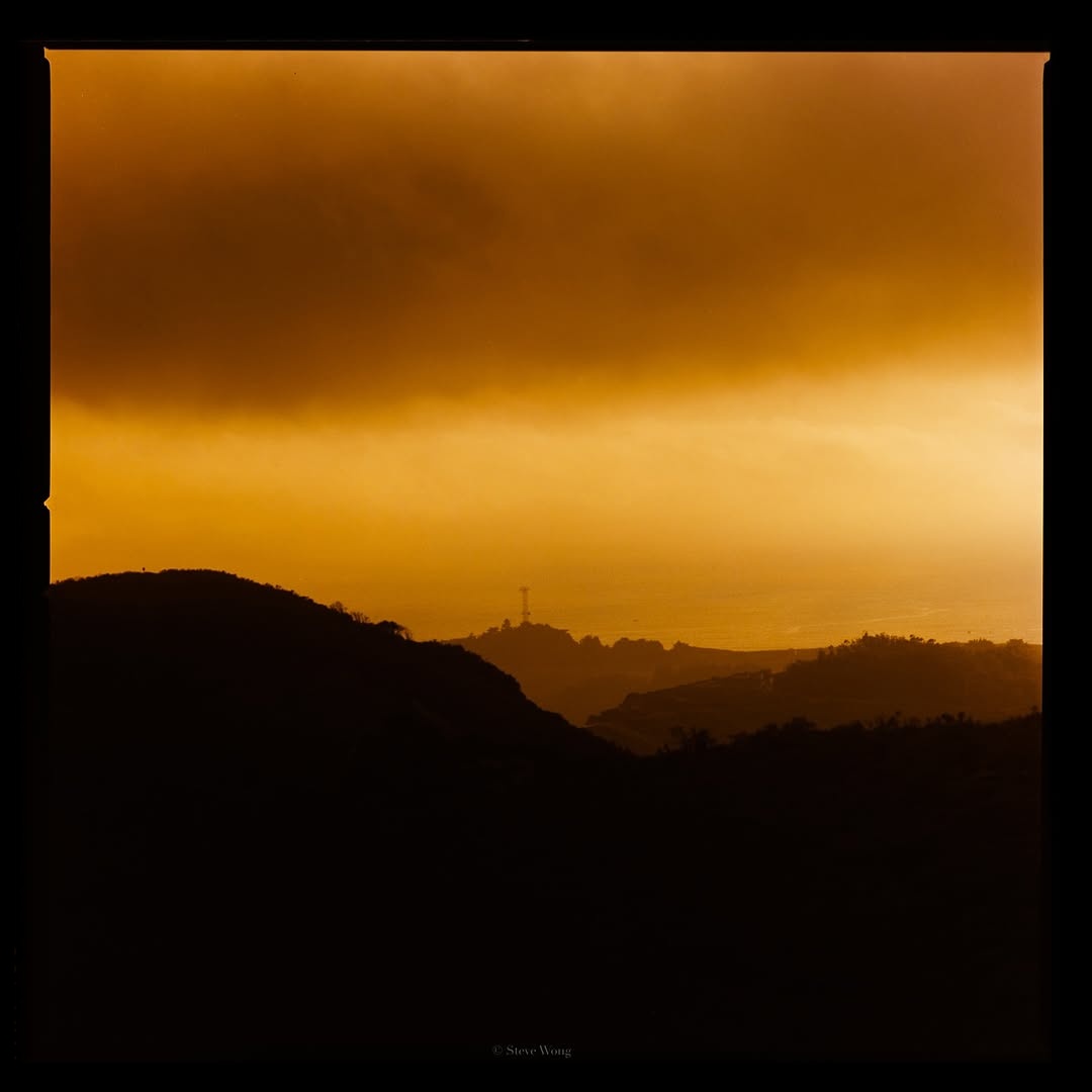 “San Francisco’s weather is ever-changing — just before the climb, the Golden Gate was still in sight, but as we reached higher, the fog swallowed everything. And yet, the light broke through, leaving me with a quiet surprise. 🎞️

📸 #hasselblad205tcc
🎞️ #kodakportra160 
📍#sanfrancisco 
🧪 Developed and scanned by myself with #csnegativeplus @cinestillfilm 
#shootfilmmag #loadfilm #photocinematica #magazine35mm #stademagazine #filmphotography #filmtweakers #shootitwithfilm #thefilmsorority #filmforall #shootfilmstaybroke#photocinematica #magazine35mm #kodak #kodakprofessional #kodak #kodakprofessional #hummingmag #kodakphotography #kodakmoments #kodakfilm #madewithkodak