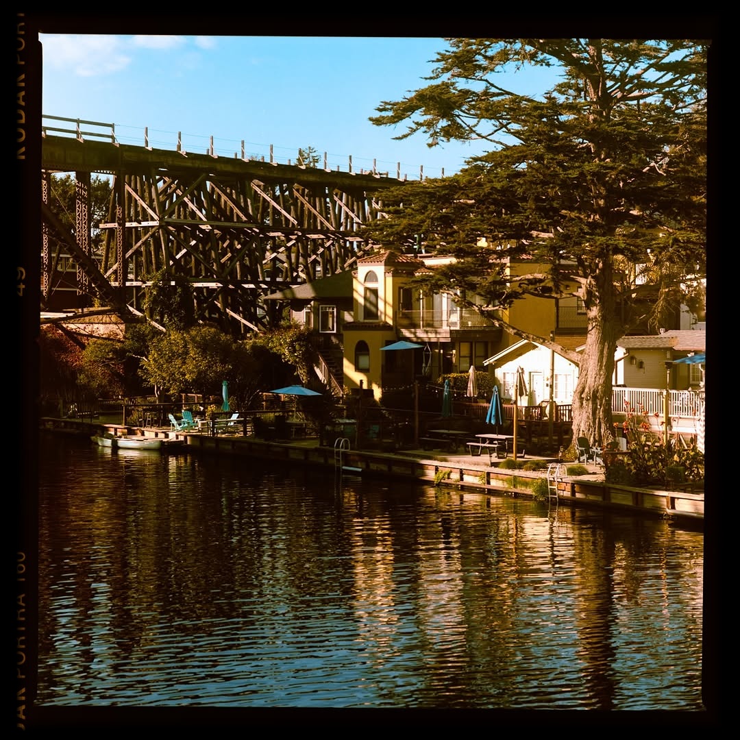 Some moments in Capitola 🎞️
📸 #hasselblad205tcc
🎞️ #kodakportra160 & #kodakgold200 
📍#sanfrancisco 
🧪 Developed and scanned by myself with #csliteplus and #csnegativeplus @cinestillfilm 
#shootfilmmag #loadfilm #photocinematica #magazine35mm #stademagazine #filmphotography #filmtweakers #shootitwithfilm #thefilmsorority #filmforall #shootfilmstaybroke#photocinematica #magazine35mm #kodak #kodakprofessional #kodak #kodakprofessional #hummingmag #kodakphotography #kodakmoments #kodakfilm #madewithkodak