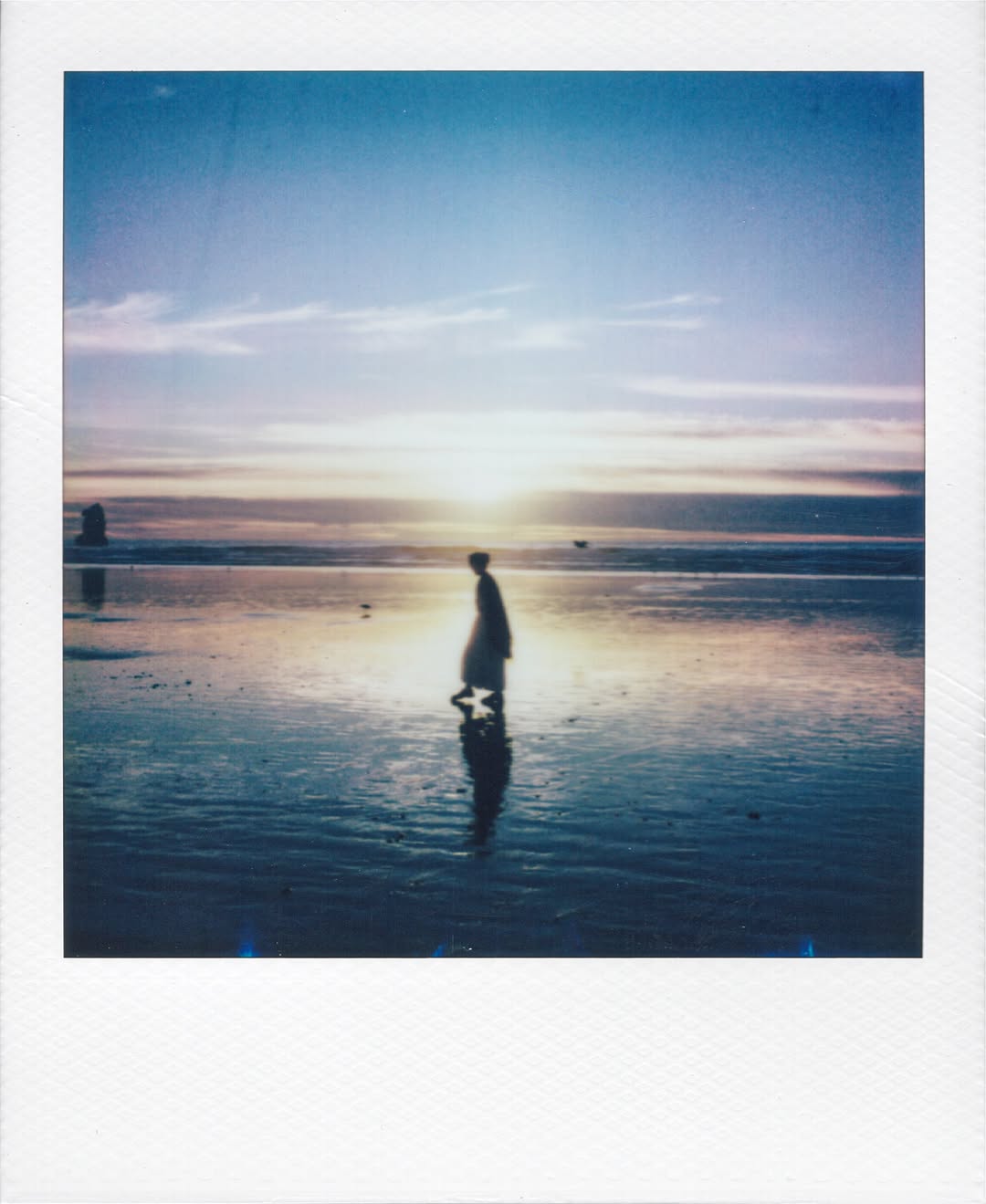 Some memories in Morro Bay 🎞️

📸 #polaroid #slr680 @polaroid 

#filmphotography #instax #polarexpress